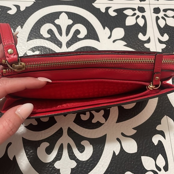 Red Kate Spade wristlet wallet - Picture 3 of 8